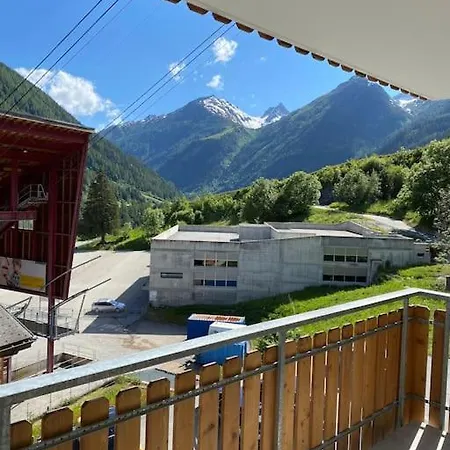 Lauchernaelpli *